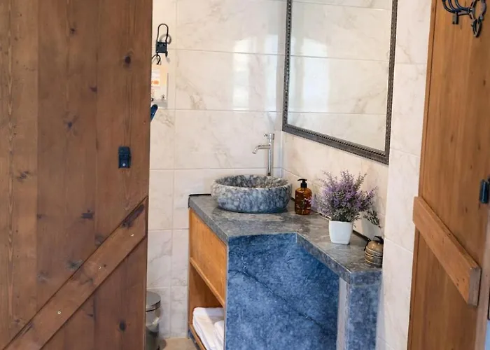 Ekincik Sayfiye Hotel *